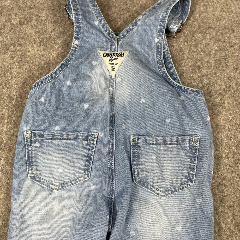 VTG OshKosh Bgosh Baby Girls Light Wash Denim Heart Print Vestbak Overalls 6M